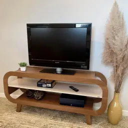 Rack 1,33 mt para TV até 60" com estrutura usinada MDF 15mm THEO cor — imagem 7