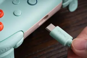 8Bitdo Ultimate 2C Wired Controller for Windows PC and Android — imagem 7