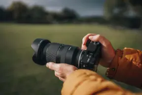 Tamron Lente 17-70mm f/2.8 Di III-A VC RXD para câmeras Sony E APS-C Mirrorless — imagem 8